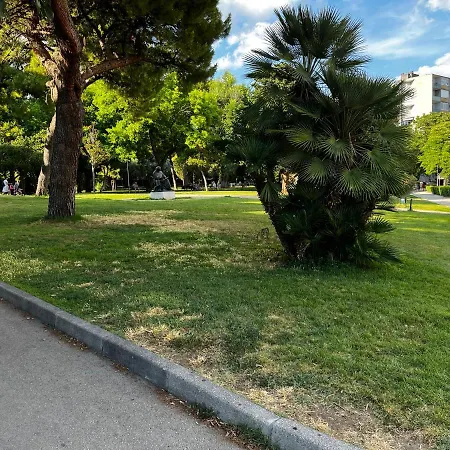 Lägenhet Luxury Lulu *