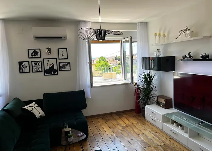 Luxury Lulu Lägenhet