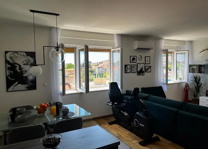 Luxury Lulu Lägenhet Split