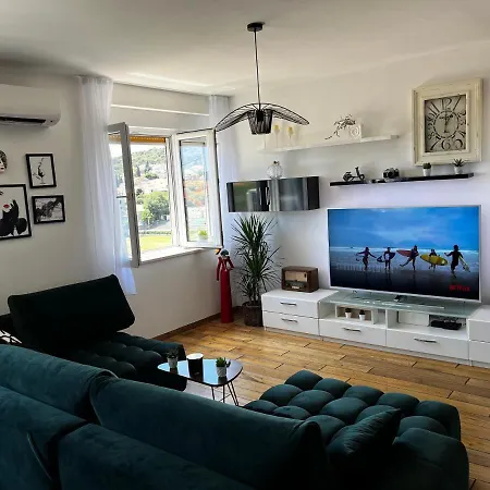 Luxury Lulu Apartman *